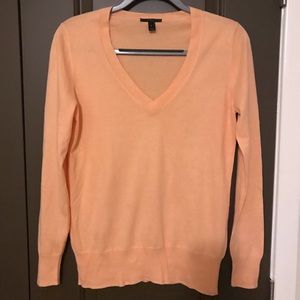 J CREW V-NECK LONG SLEEVE SWEATER - SIZE SMALL